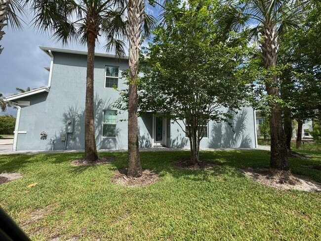 Building Photo - 1887 SE Ocean Cove Way