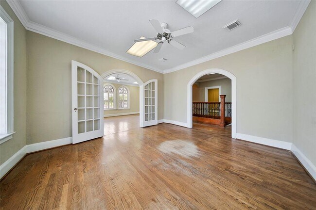 Building Photo - 5208 Harrisburg Blvd