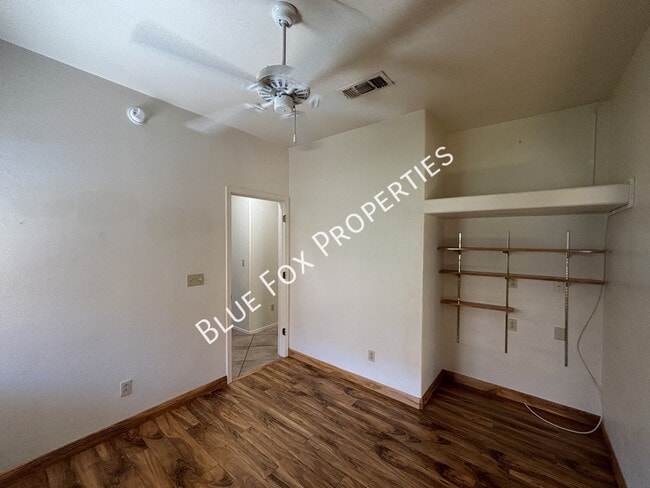 Building Photo - 9511 E Briana Ln