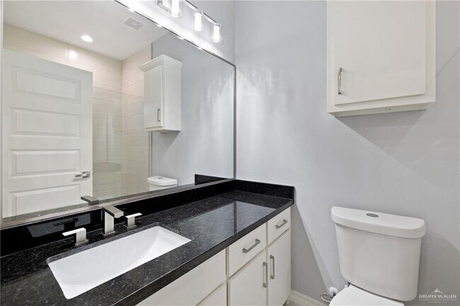 Building Photo - 30 Indian Creek Ave