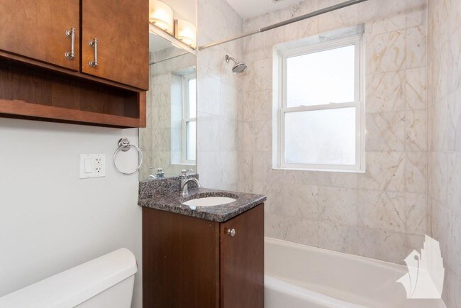 Building Photo - 3804 North Marshfield-1