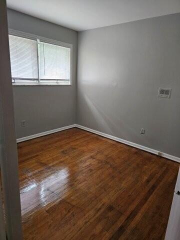Building Photo - 20260 Greenview Ave