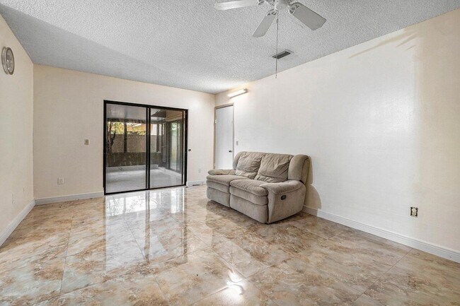Building Photo - 2780 Norfolk Pine Ct