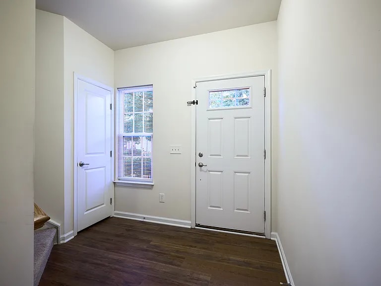 Building Photo - 457 Woodbark Ct