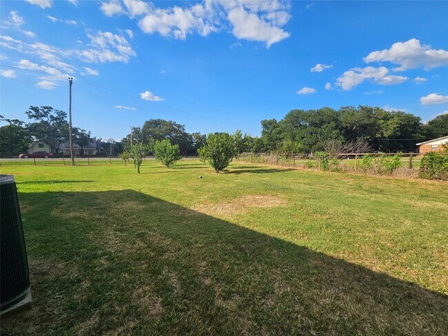 Building Photo - 2901 Ranger Hwy