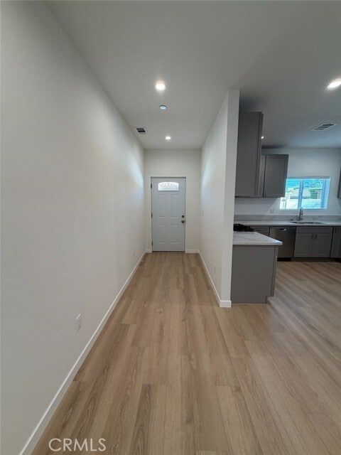 Building Photo - 10867 Nettleton St