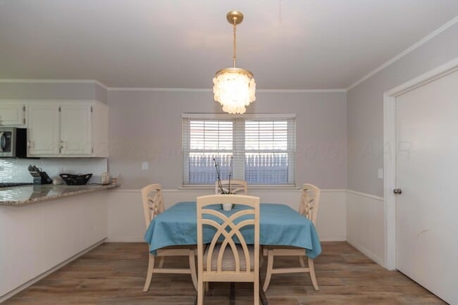 Building Photo - 4203 Woodfield St