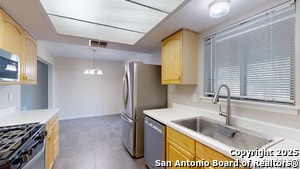 Building Photo - 2811 Old Field Dr