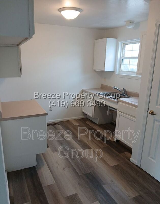 Building Photo - 501 Nova St