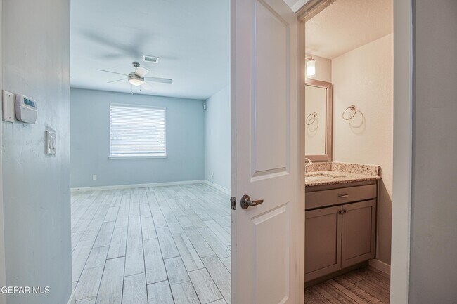 Building Photo - 14508 Dominic Azcarate Dr