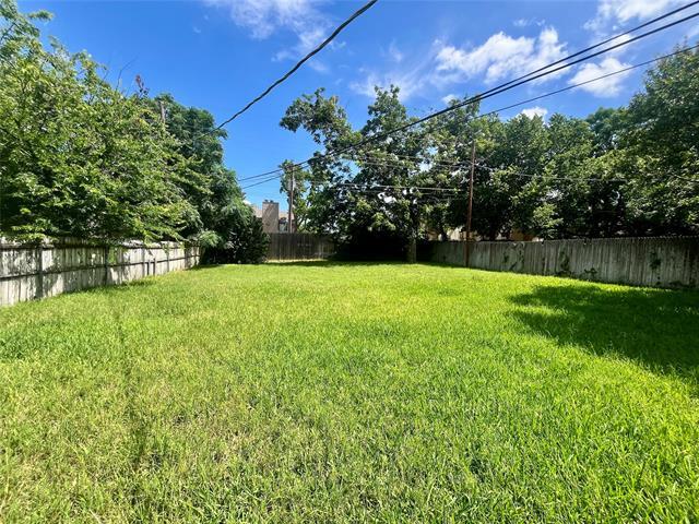 Building Photo - 1703 Pecan Park Dr