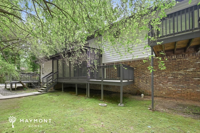 Building Photo - 600 Ponderosa Ct