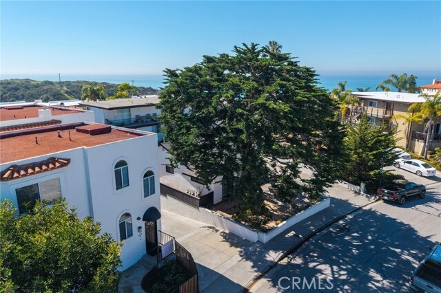 Building Photo - 237 Avenida Montalvo