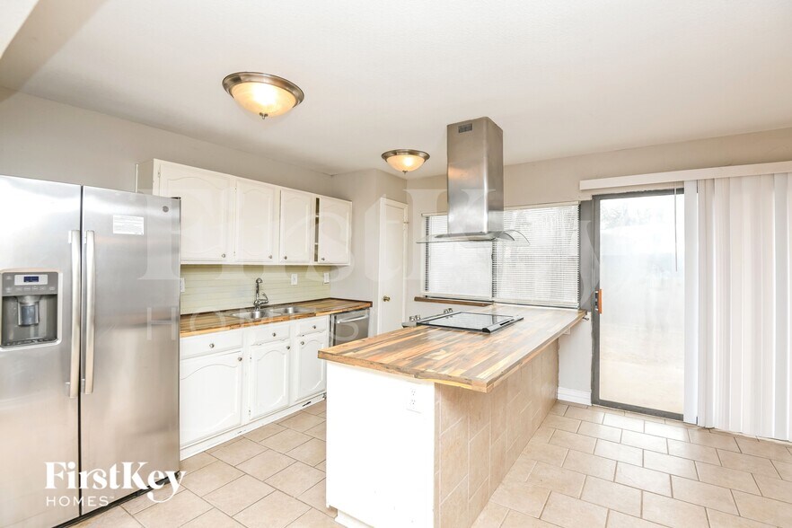 Building Photo - 3724 Mulberry Ln