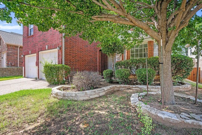 Building Photo - Beautifully Crafted 5 Bedroom 4 Bath in Flower Mound!
