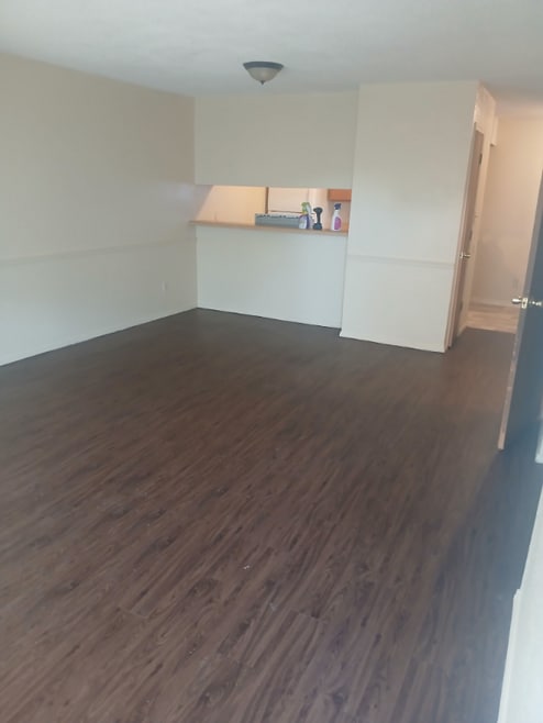 Building Photo - 4301 Yorkshire Dr