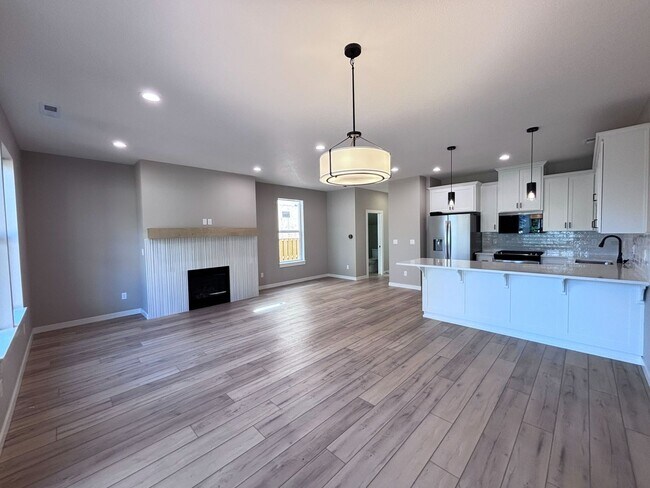 Building Photo - 3 Bedroom, 2.5 Bathroom New Build Available Now!