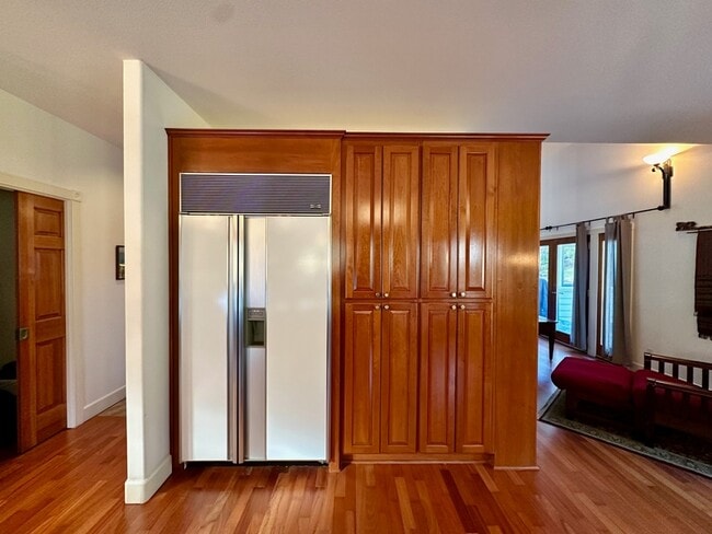 Building Photo - 10978 Squirrel Creek Rd