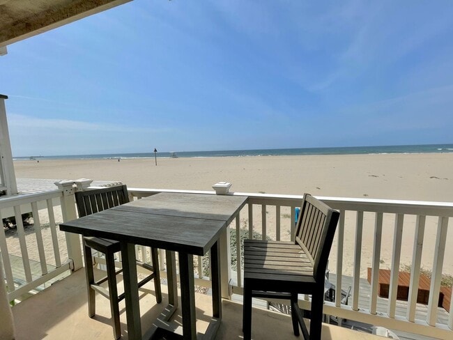 Building Photo - 4025 Ocean- MFR