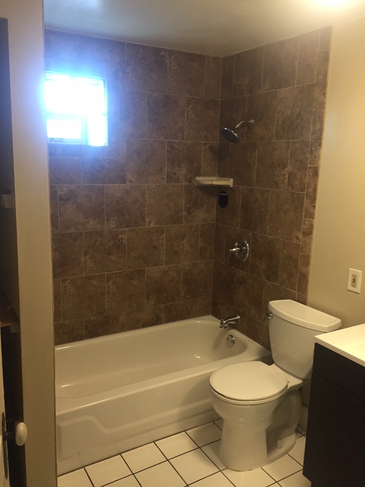 Building Photo - 1076 Ashland Ave