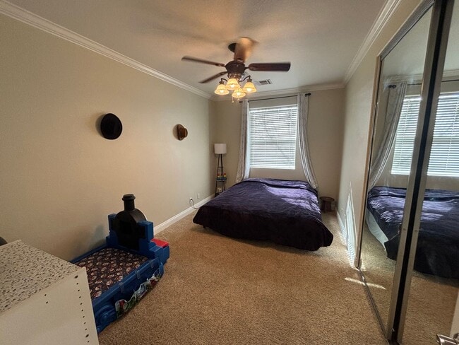 Building Photo - 4-Bedroom Single-Story Home with Solar & RV Parking