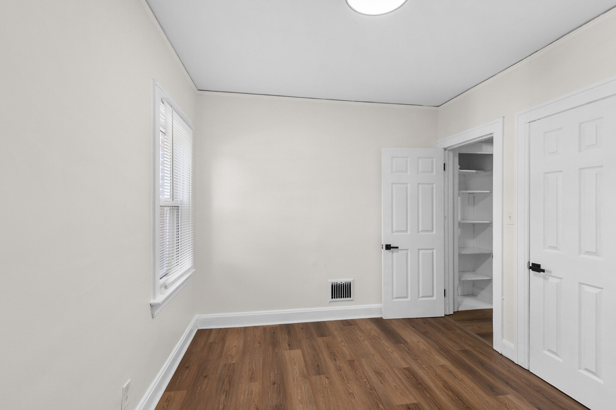 Building Photo - 13533 Santa Rosa Dr