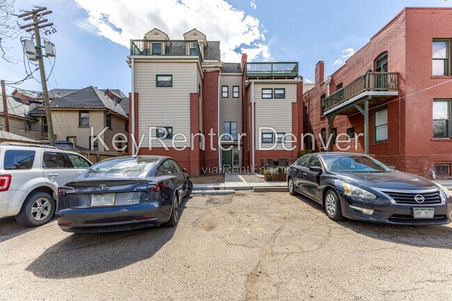 Building Photo - 1021 E 17th Ave