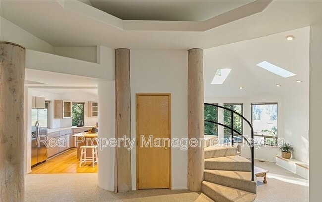 Building Photo - 14 Orchid Ct