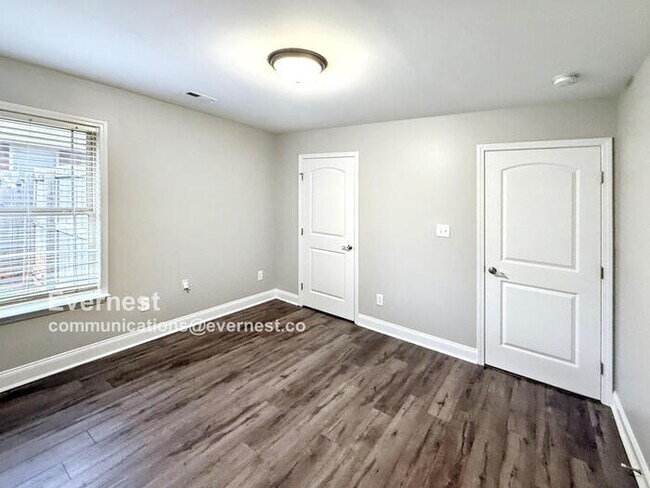 Building Photo - 24752 Rolling Vista Dr