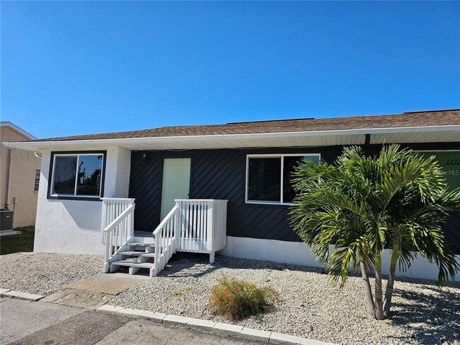 Building Photo - 1600 Meadow Lark Ln