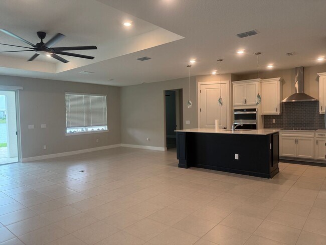 Building Photo - Lakeview Living with Bonus Flex Space & Resort-Style Amenities