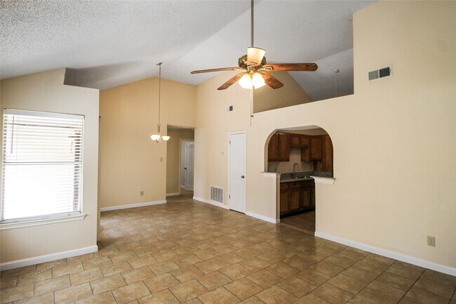Building Photo - 11614 Gullwood Dr