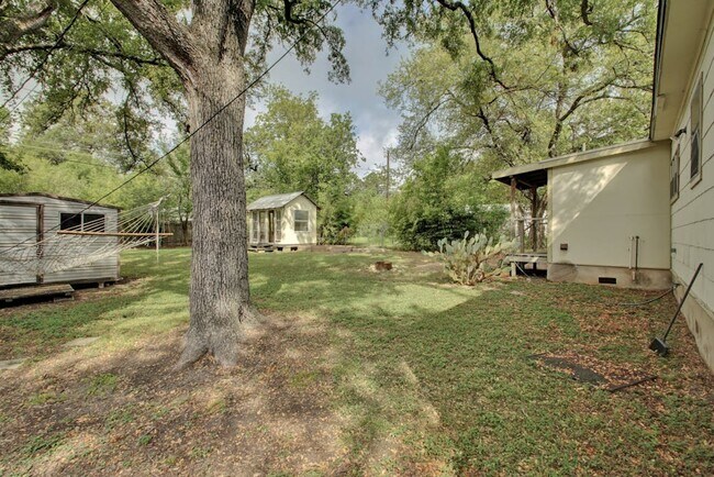 Building Photo - 3214 Larry Lane