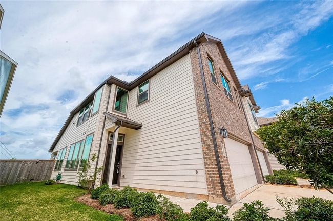 Building Photo - Beautiful Move-In Ready Home in Missouri City