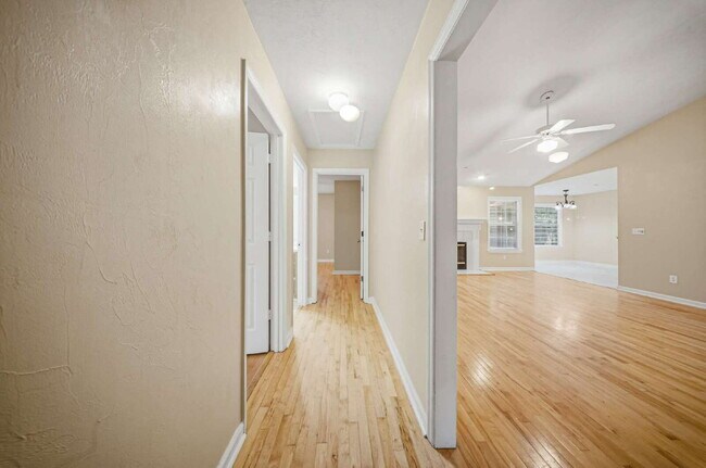 Building Photo - 1535 Breamstone Ridge