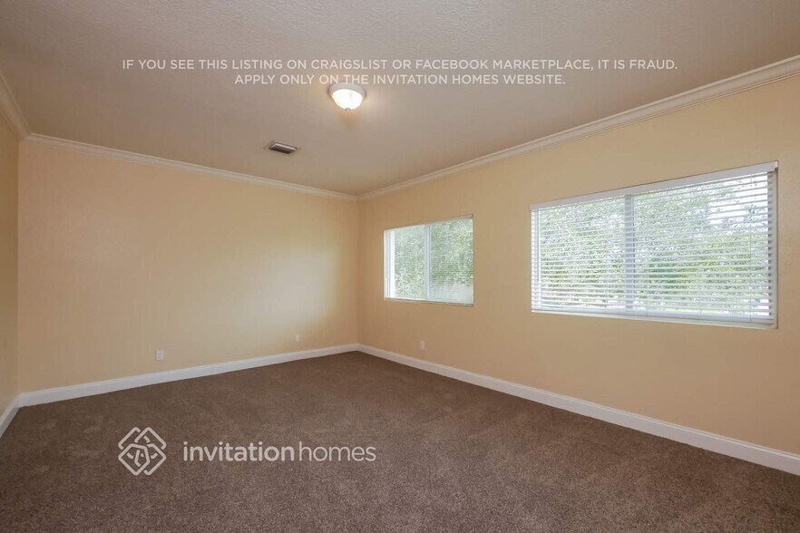 Building Photo - 4551 NW 36th Ct