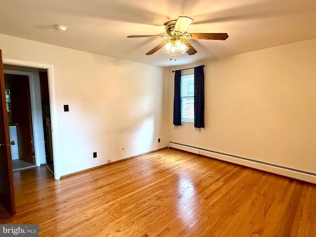 Building Photo - 102 Borbeck Ave