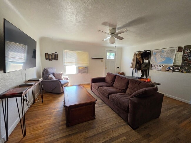 Building Photo - 813 Lee Ave