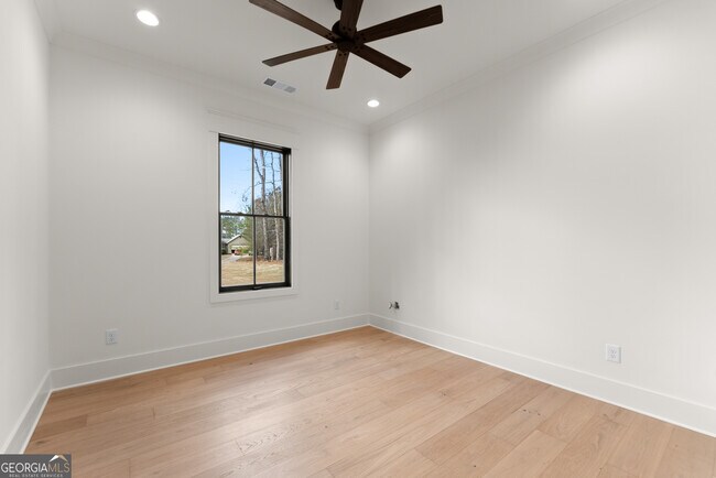 Building Photo - 3255 Tanners Mill Rd