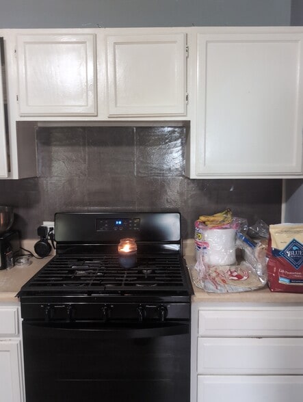 Primary Photo - 367 Spruce St
