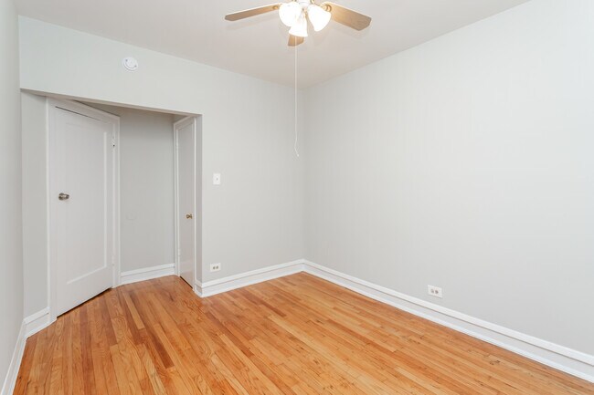 Building Photo - 6909 S Paxton Ave