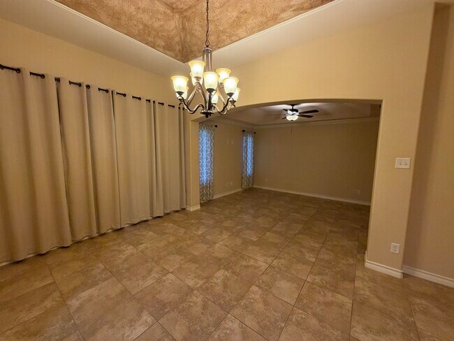 Building Photo - 420 Sabal Loop