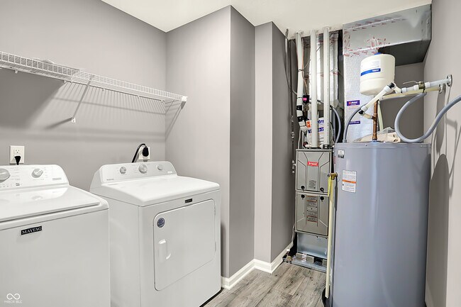 Building Photo - 2792 Maricopa Blvd