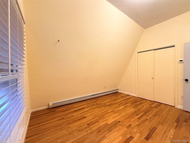 Building Photo - 15 Norfolk Ct