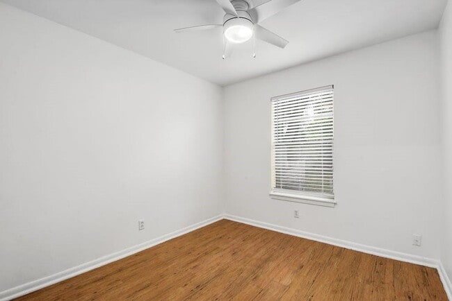 Building Photo - 123 Coleman St