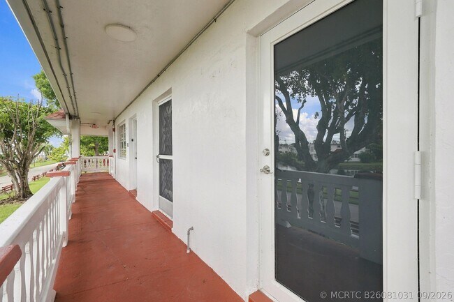 Building Photo - 175 NE 203rd Terrace