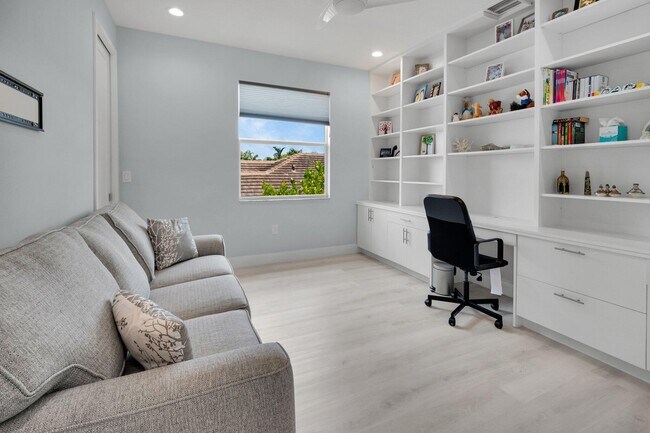 Building Photo - 9712 Celtic Sea Ln
