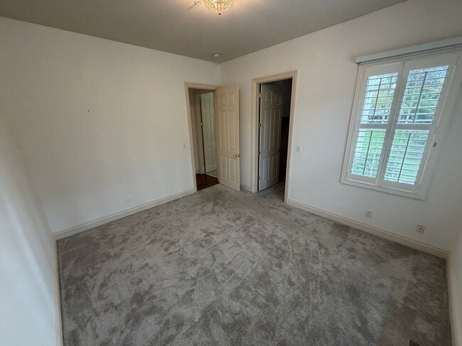 Building Photo - Beautiful 4BD/3.5BA Private Luxury Single-Family Home in Prestigious Ruby Hills Community in Plea...