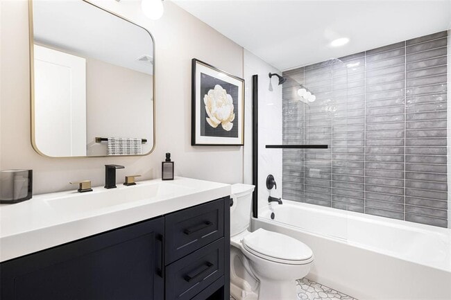 Building Photo - 16321 Kelly Woods Dr