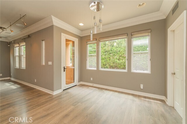 Building Photo - 108 Ambiance